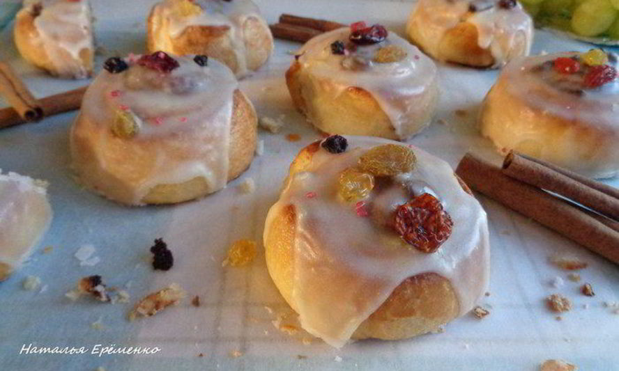 Рецепт булочки-улитки с изюмом и корицей