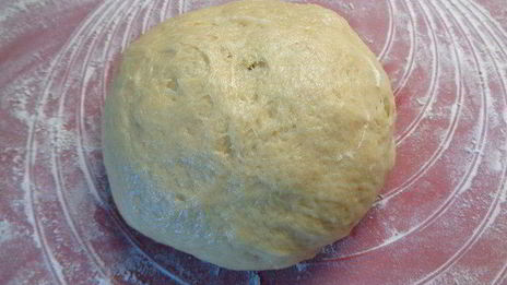 булочки-улитки с изюмом и корицей