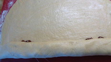 булочки-улитки с изюмом и корицей