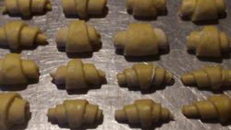 дрожжевые рогалики-круассаны