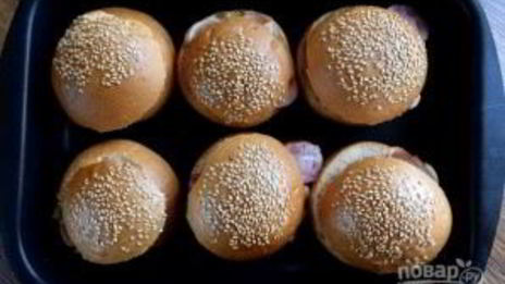 горячие булочки с яйцом и сыром