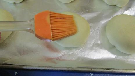 итальянские булочки с томатами и сыром