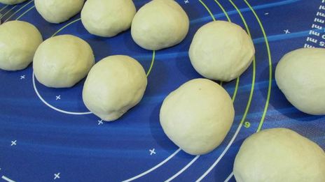 итальянские булочки с томатами и сыром