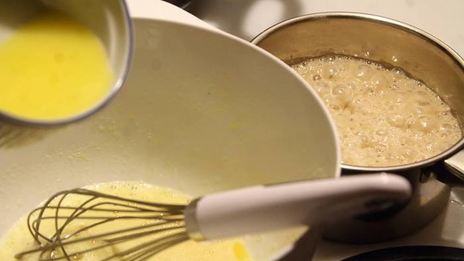 круассаны из слоеного дрожжевого теста