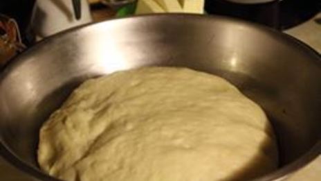 круассаны из слоеного дрожжевого теста