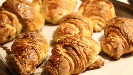 круассаны из слоеного дрожжевого теста