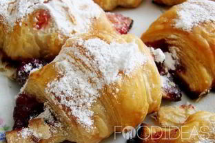 Круассаны с джемом