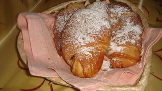 Круассаны с яблочным повидлом