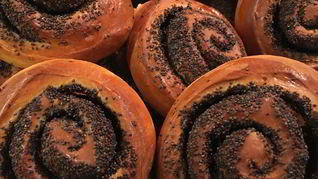 Маковые булочки