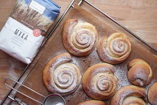 Плюшки сахарные