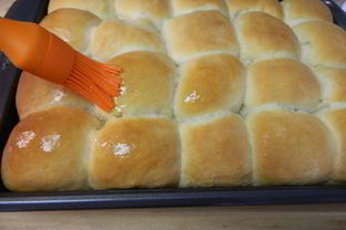 Сдобные булочки из дрожжевого теста