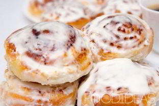 Творожные булочки в сметанной заливке