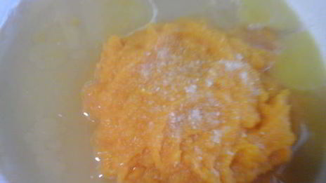 тыквенно-чесночные пампушки с мясной начинкой