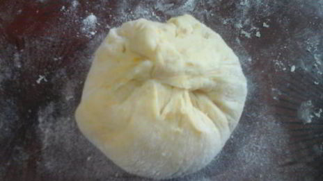 тыквенно-чесночные пампушки с мясной начинкой