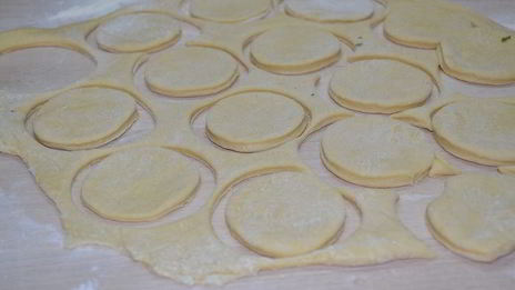 тыквенные булочки с чесночной начинкой