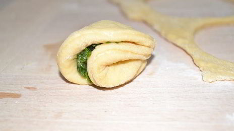 тыквенные булочки с чесночной начинкой