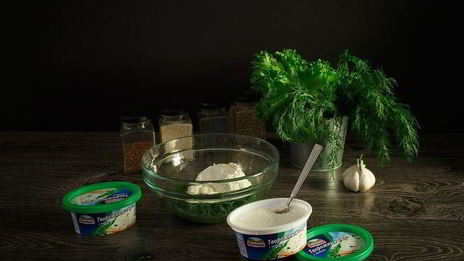 зерновые булочки-пампушки с сырно-чесночной начинкой