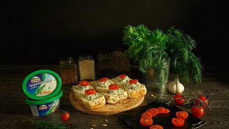 зерновые булочки-пампушки с сырно-чесночной начинкой