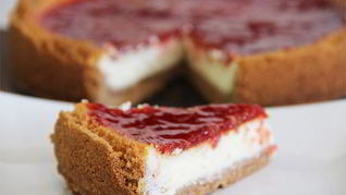 Чизкейк клубнично-сливочный