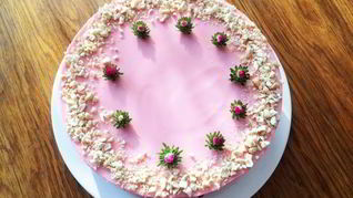 Чизкейк с ежевикой