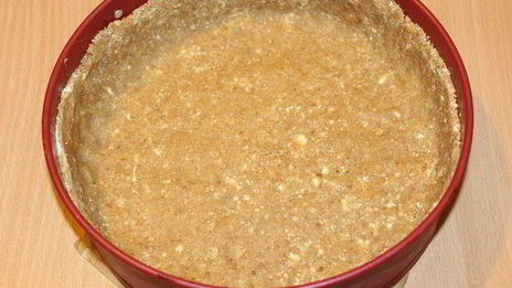 чизкейк с маскарпоне и брусничным соусом