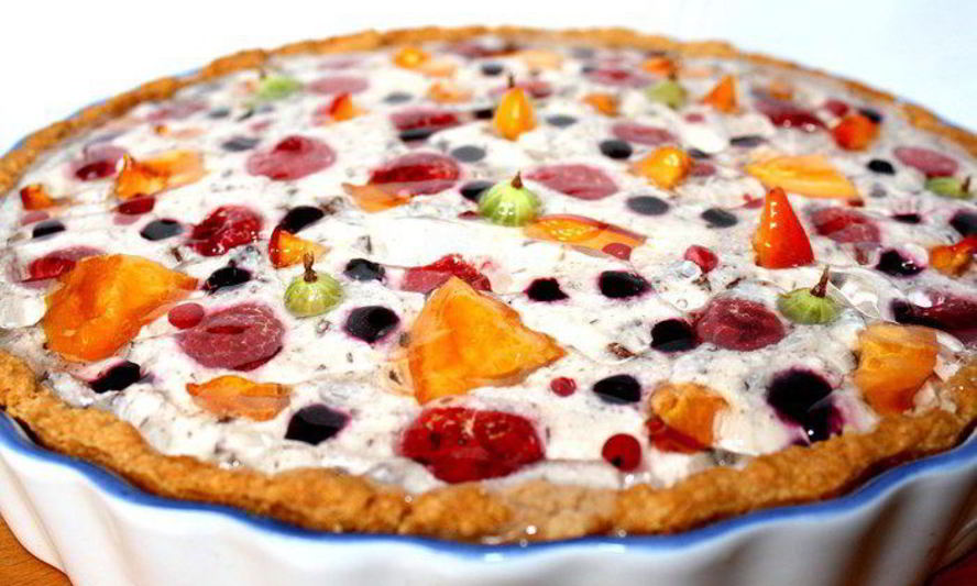 Рецепт чизкейк с шоколадом и летними ягодами