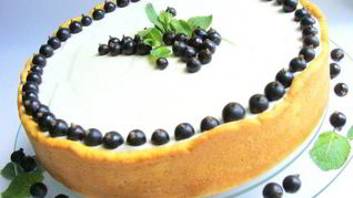 Чизкейк со смородиной, маскарпоне и апельсиновым тестом