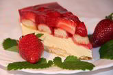 Нежный чизкейк с клубникой без выпечки
