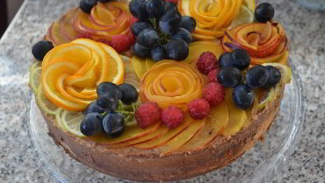 шоколадный чизкейк с фруктами