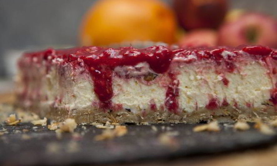 Рецепт ванильный чизкейк с малиновым соусом