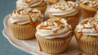 Капкейки с молочной карамелью и кремом