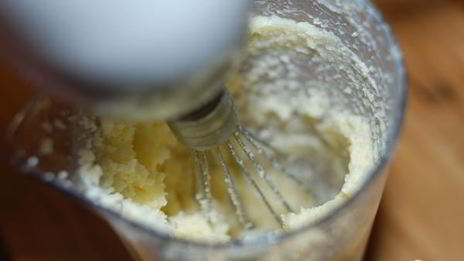 кекс с лимонной глазурью