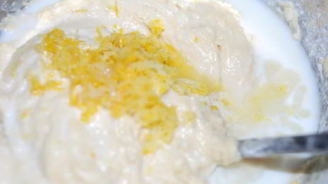 кекс с лимонной глазурью