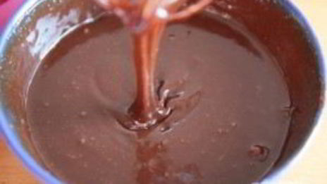 кекс с жидким шоколадом внутри