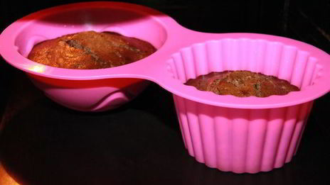 кекс вишня-кэроб