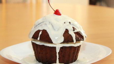 кекс вишня-кэроб