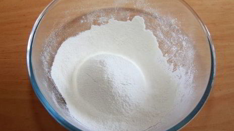 кекс вишня-кэроб