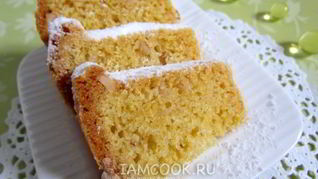 Кукурузный кекс с миндалем