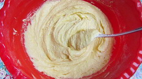 кукурузный кекс с миндалем