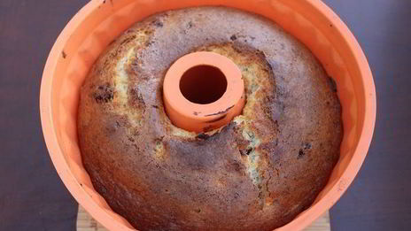 творожный кекс с яблоками и вяленой клюквой