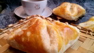 Хачапури из готового слоеного теста