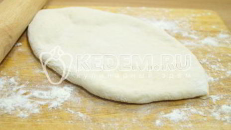 хачапури с брынзой и яйцом