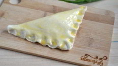 хачапури с сыром из слоеного теста