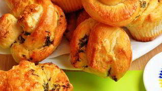 Чесночные гармошки к борщу