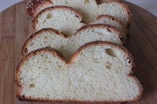 Хала из двух жгутов