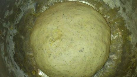 хлеб чесночный с базиликом