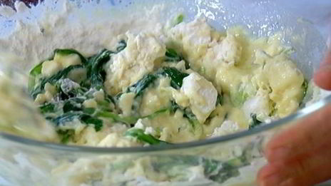 хлеб с фетой и шпинатом