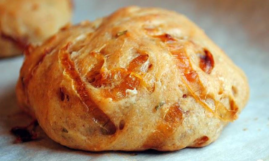 Рецепт хлеб с луком и розмарином