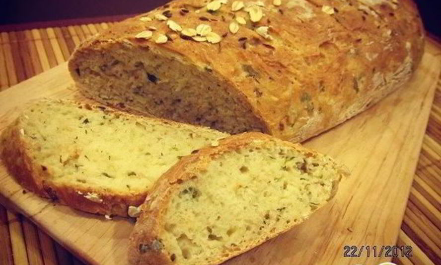 Рецепт хлеб с овсяными хлопьями и зеленым луком