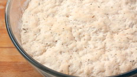 хлеб с запеченным перцем и травами